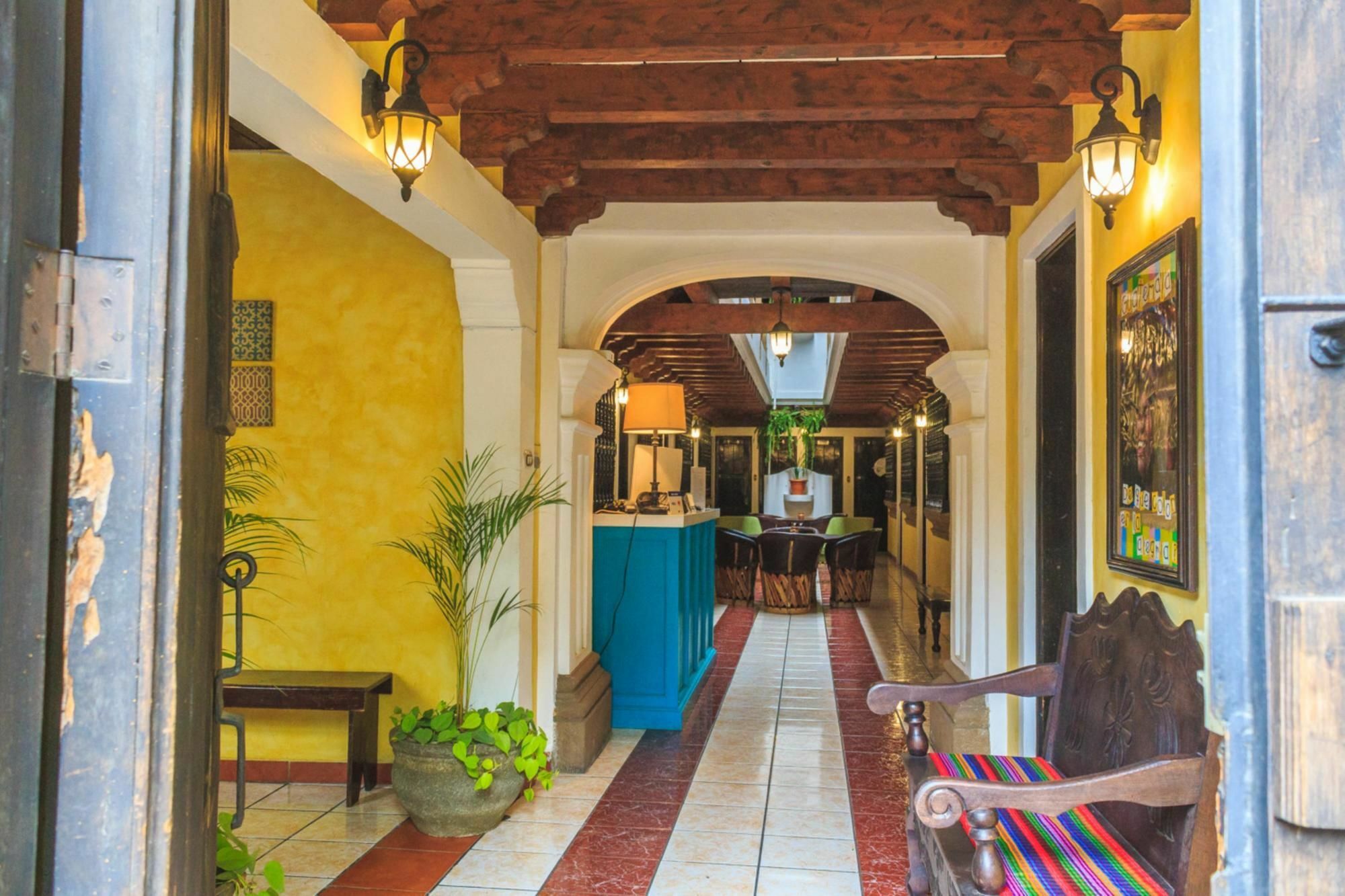 Hotel Casa Santa Lucia アンティグア・グアテマラ エクステリア 写真