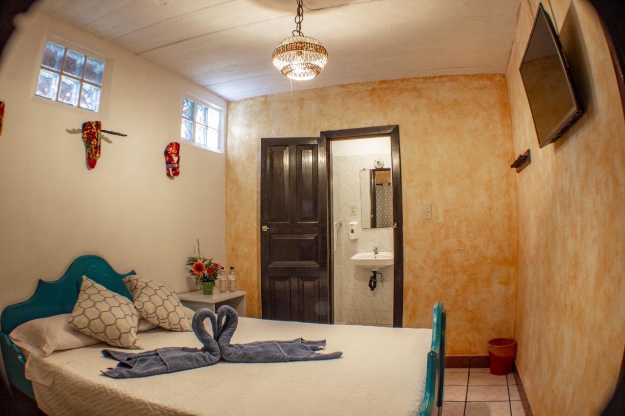 Hotel Casa Santa Lucia アンティグア・グアテマラ エクステリア 写真